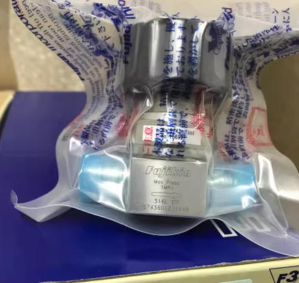 FUJIKIN富士金手动隔膜阀FUND-4VM-P-BRC杨：181-0560-8753