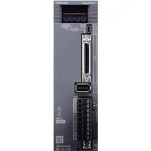 Mitsubishi三菱伺服放大器  MR-JE-40A 杨：181－0560－8753