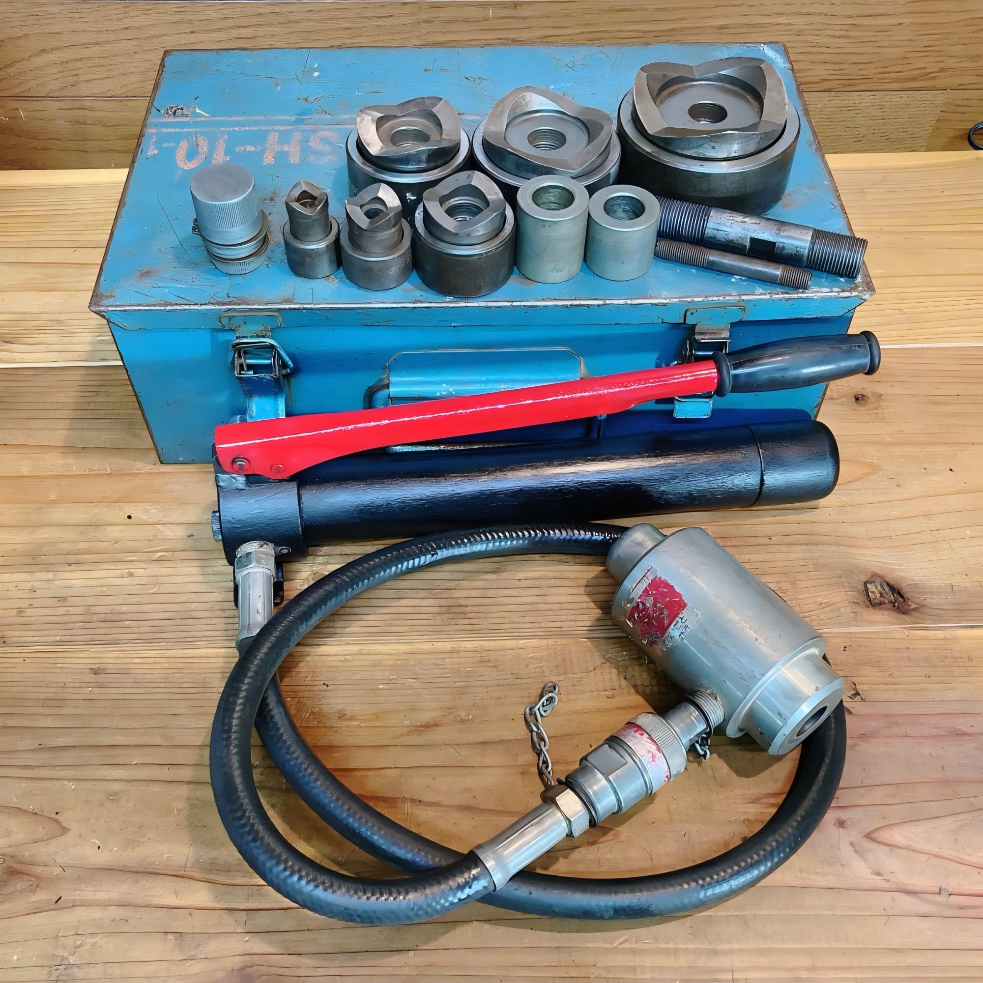 IZUMI泉精器冲孔器SH-10(B)P销售咨询：15655134803