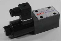 NACHI电磁阀SNH-G01-HQ-GMR-D2-5545A电联:15655134803